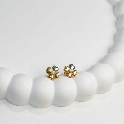 Topitos flor trebol 3 oros oro 18k